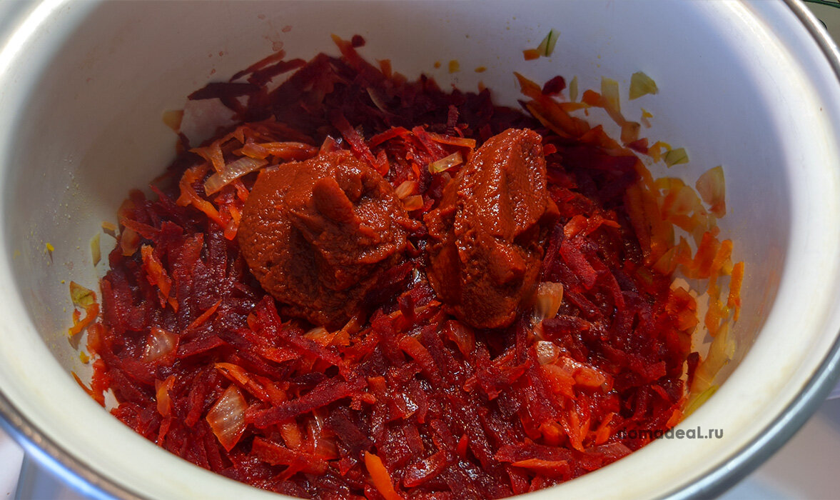 рецепт красного борща. Томатная паста