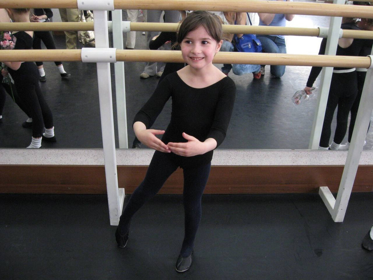 Юная Александра