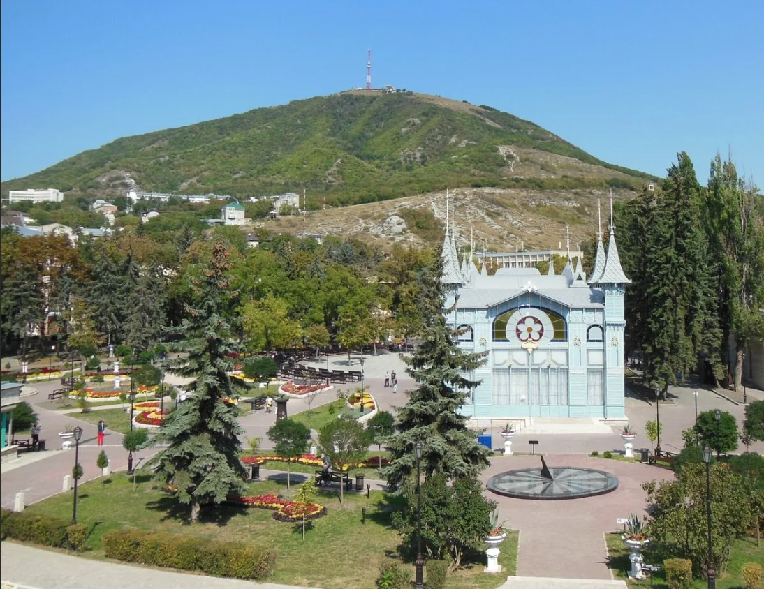 Вид из Нагорного парка в Пятигорске