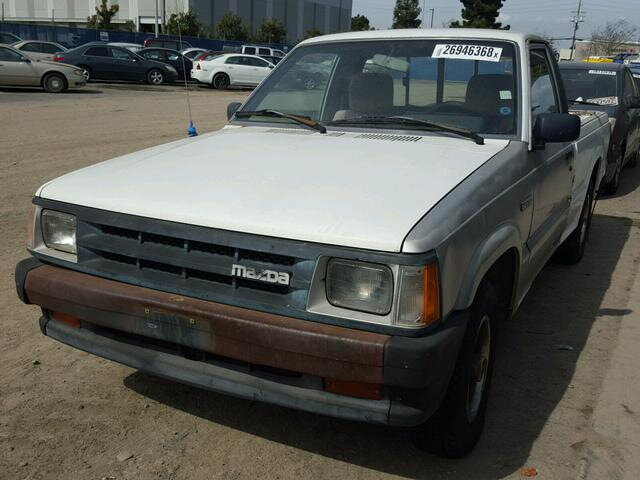 MAZDA B2200 так выглядит заводской бампер