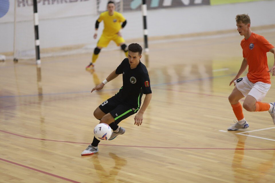     Dо втором туре, 10 сентября, ЛКС сыграет в Реутове с дублем КПРФ. Фото со страницы МФК ЛКС в VK.