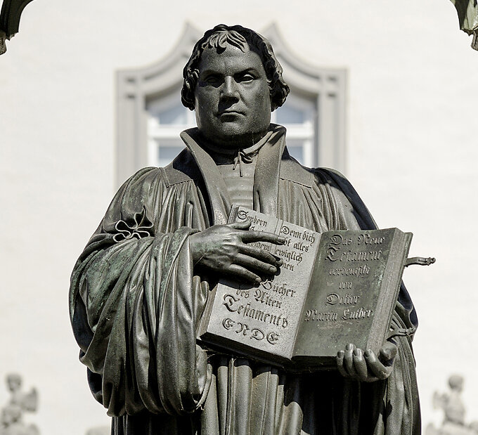 Мартин Лютер. Памятник в Виттенберге
