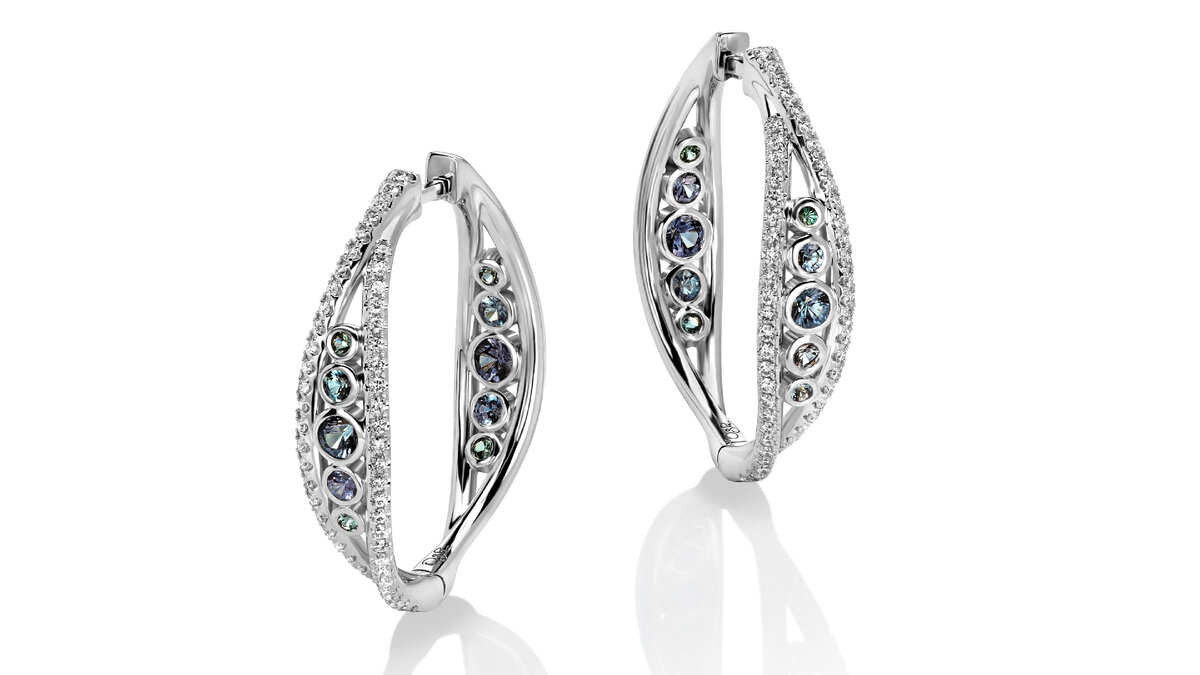 Серьги ALIA с гранатами со сменой цвета, OLGA SHATROVA.