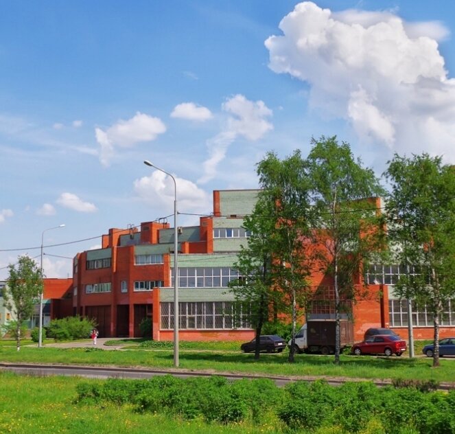 Реставрационный лицей в котором я учился. Фото из интернета.