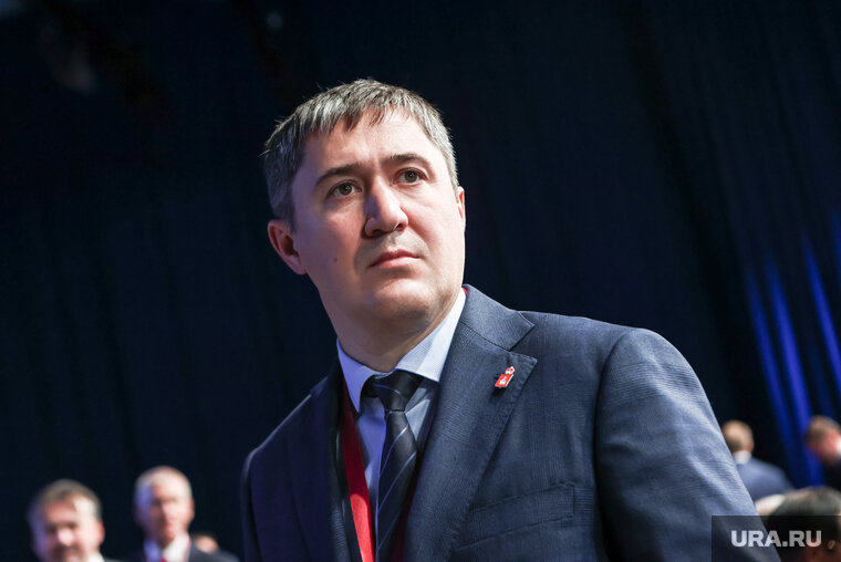    Дмитрий Махонин заявил, что мэры должны помочь медикам получить землю под индивидуальное жилищное строительство
