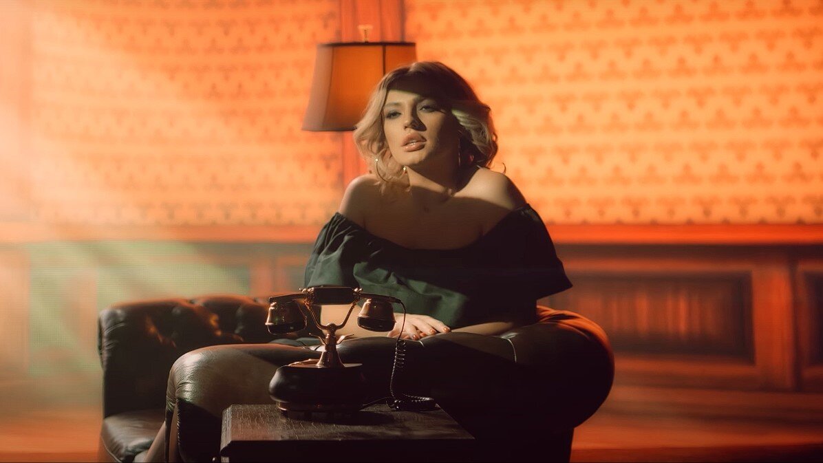 Diana Enache - Doar O Data | Videoclip Oficial
