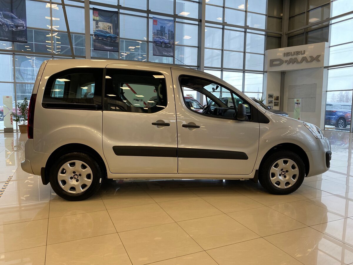 Peugeot Partner Crossway. Источник иллюстрации - auto.ru