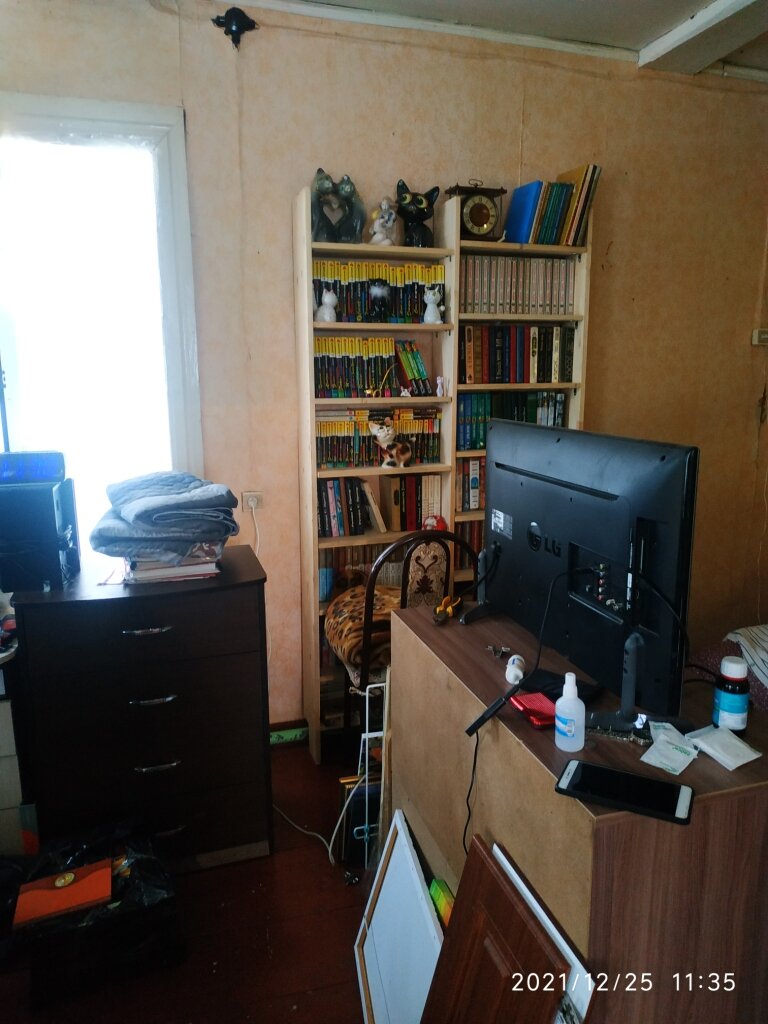 Книжный шкафчик)