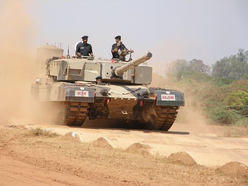 Arjun mk1 во время испытаний. источник: Ajai Shukla