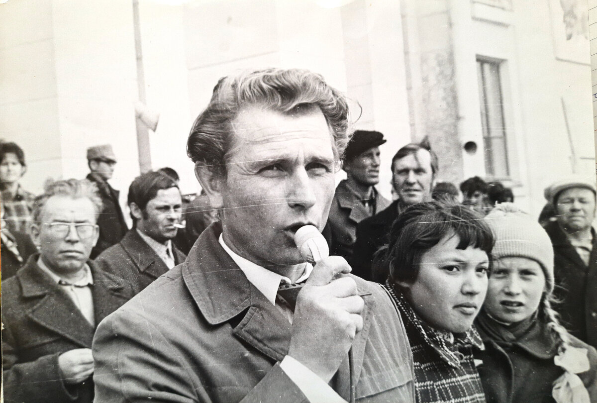 Как тренер и судья соревнований, Александр Гуренко неоднократно говорил приветственную речь на соревнованиях в Полевском. У него всегда находились слова ободрения для взволнованных готовящихся к старту легкоатлетов