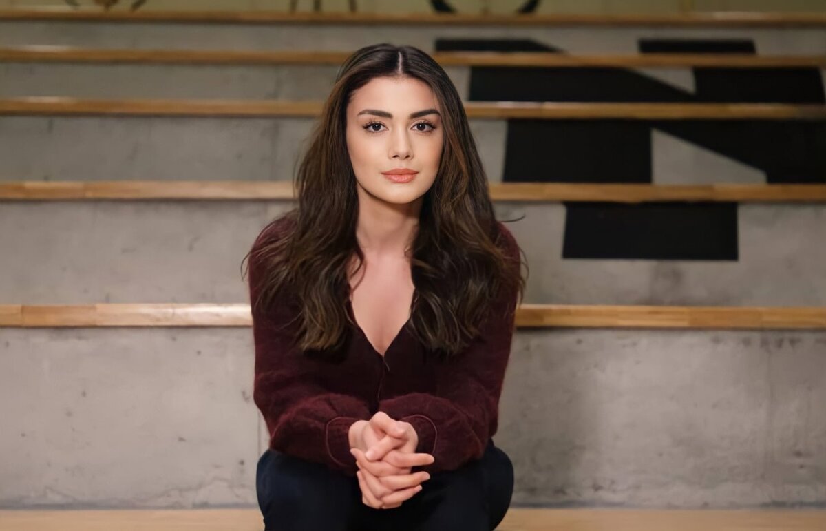 Pin on Özge Yağız