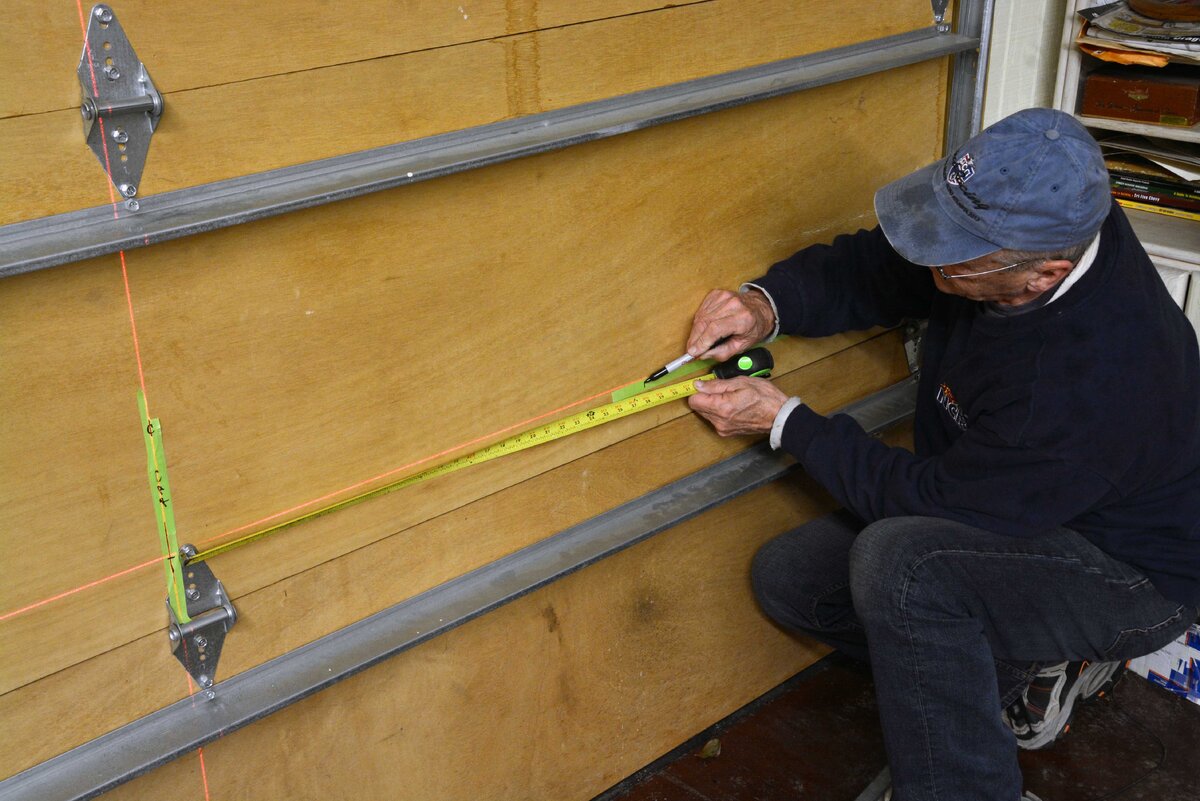    Лучший способ, как отрегулировать фары — обратиться к профессионалам