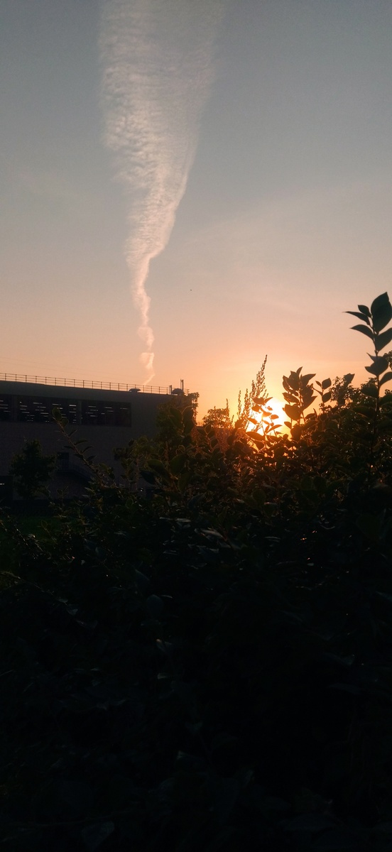 Мой бассейн лучах заката