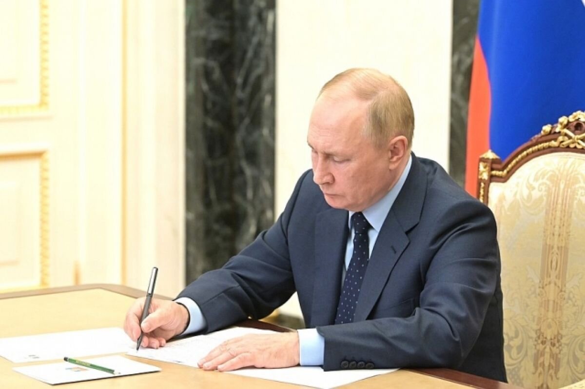    Путин направил поздравительную телеграмму Карлу III