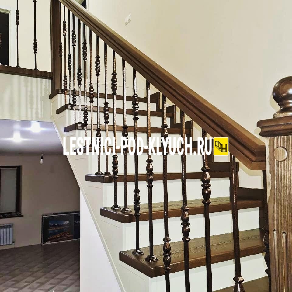 Принимаем звонки: пн-вс с 8:00 до 21:00 (8 499 490-72-90). Электронная почта: info@lestnici-pod-klyuch.ru