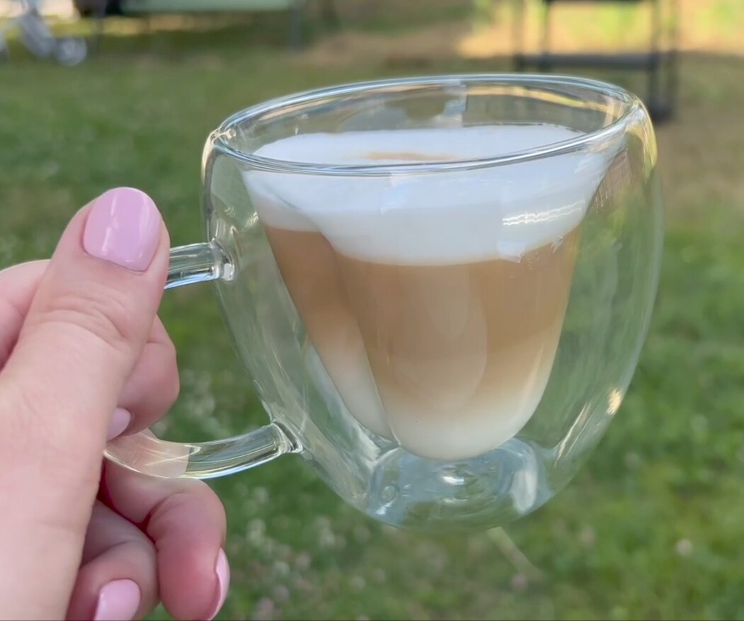 Листайте ленту модной посуды