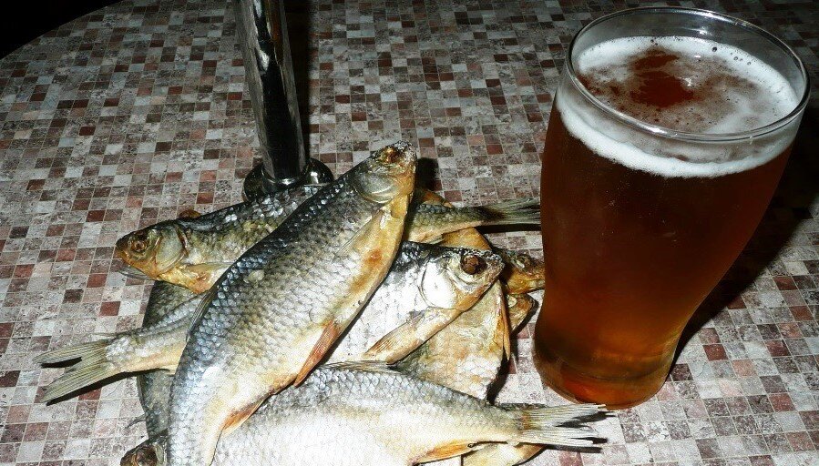пиво с рыбкой