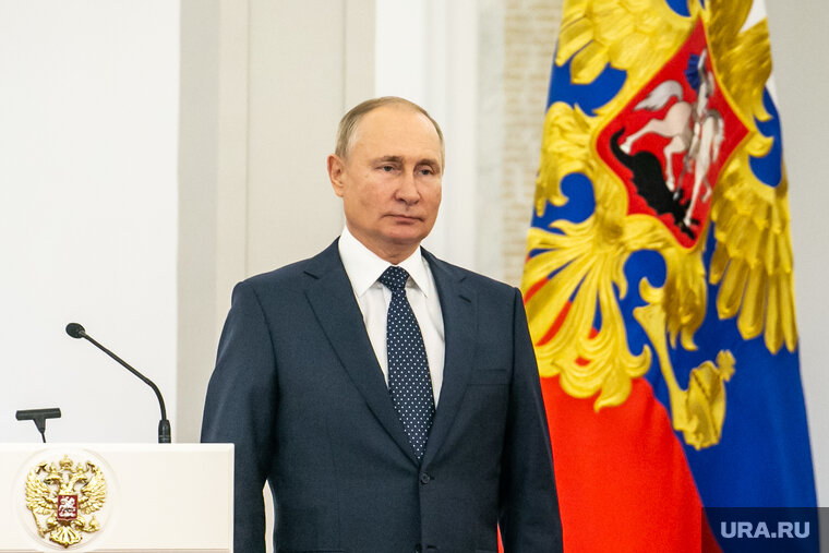    Обострение в зоне СВО не мешает Владимиру Путину заниматься внутренней политикой