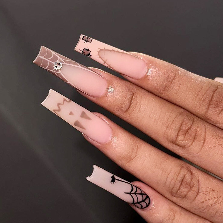 Листайте вправо, чтобы увидеть больше изображений