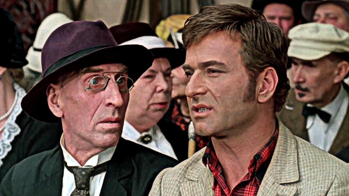 Фрагмент фильма "Двенадцать стульев"