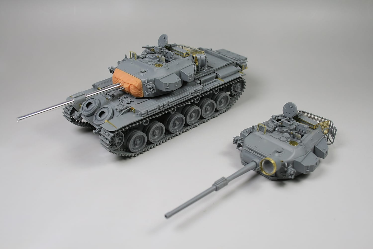 Leopard 2A7V от Vespid Models, Т-55А от RFM, ещё одна Пантера от TAKOM и другие новинки сборных моделей
