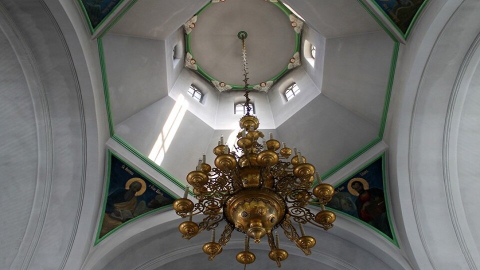 Прогуливаясь в первый день отпуска по набережной Анапы, я познакомилась с женщиной, которая приехала в санаторий, как и я.-7