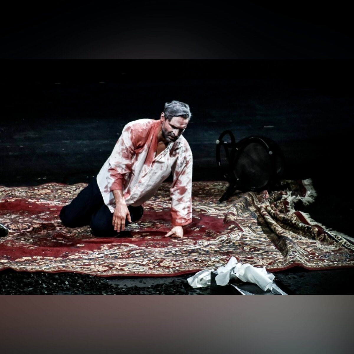 Виктор Добронравов в роли Глостера