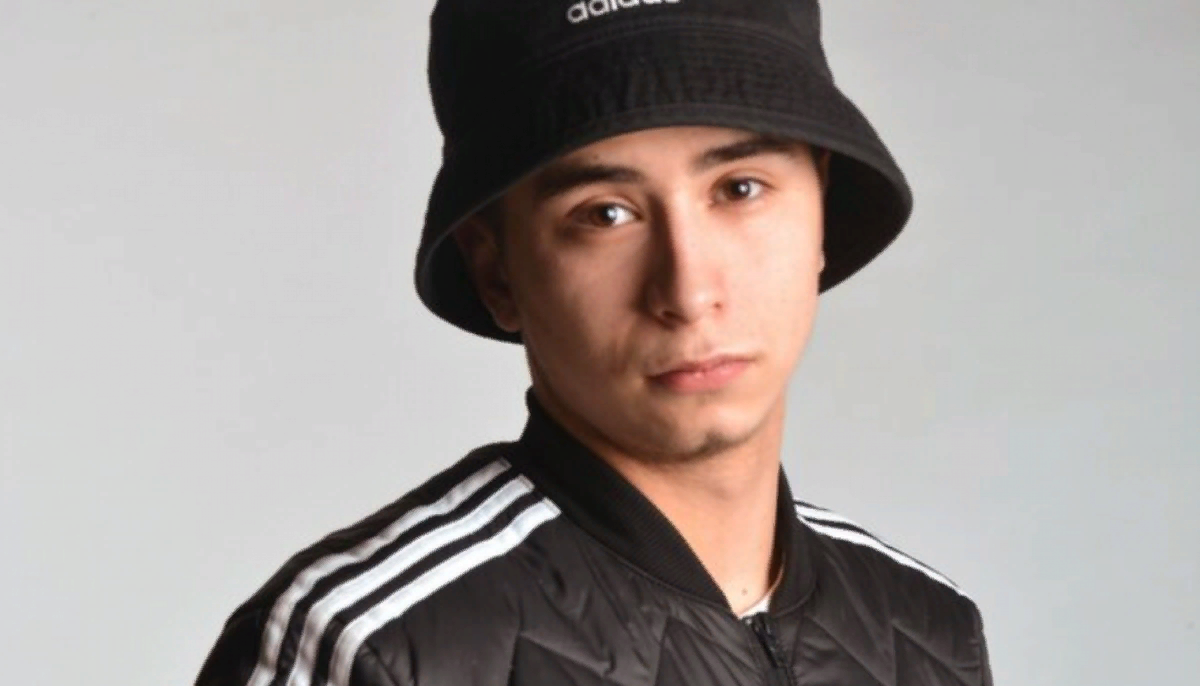 Сколько лет дай. 10age рэпер. 10age казах
