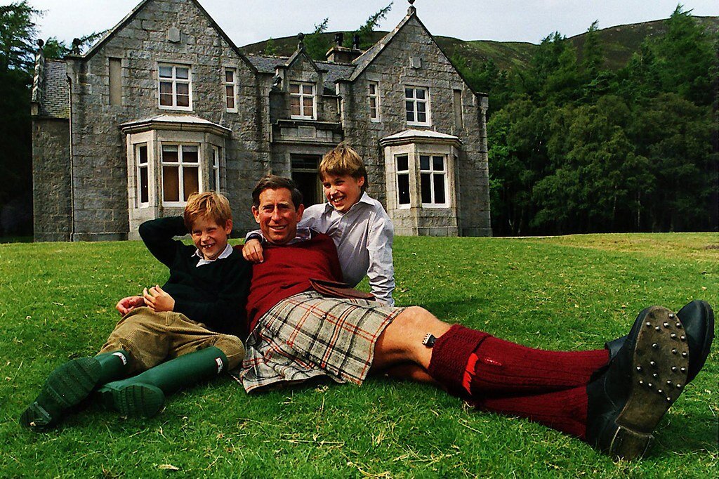 Принц Чарльз с детьми. 