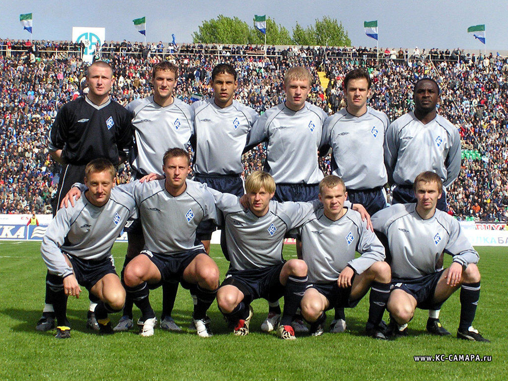 Крылья Советов 2004- бронзовые медали чемпионата и финал кубка России.