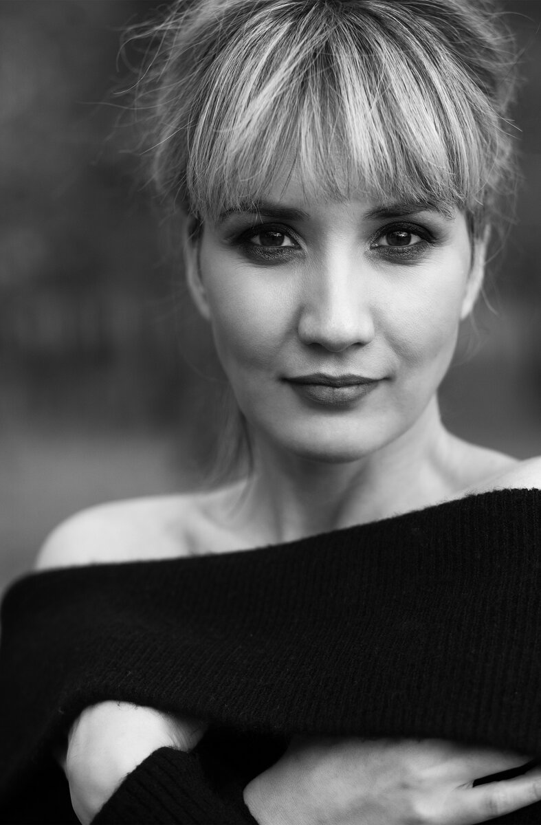 Фотография Регины во время фотосессии