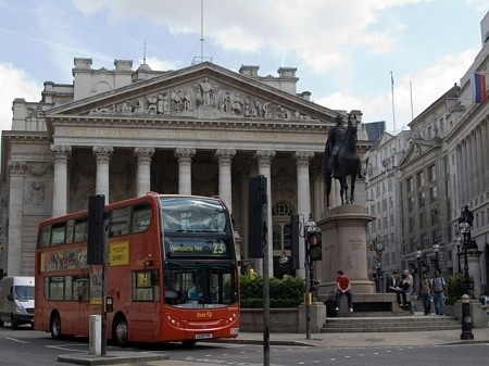 Лондонский двухэтажный автобус