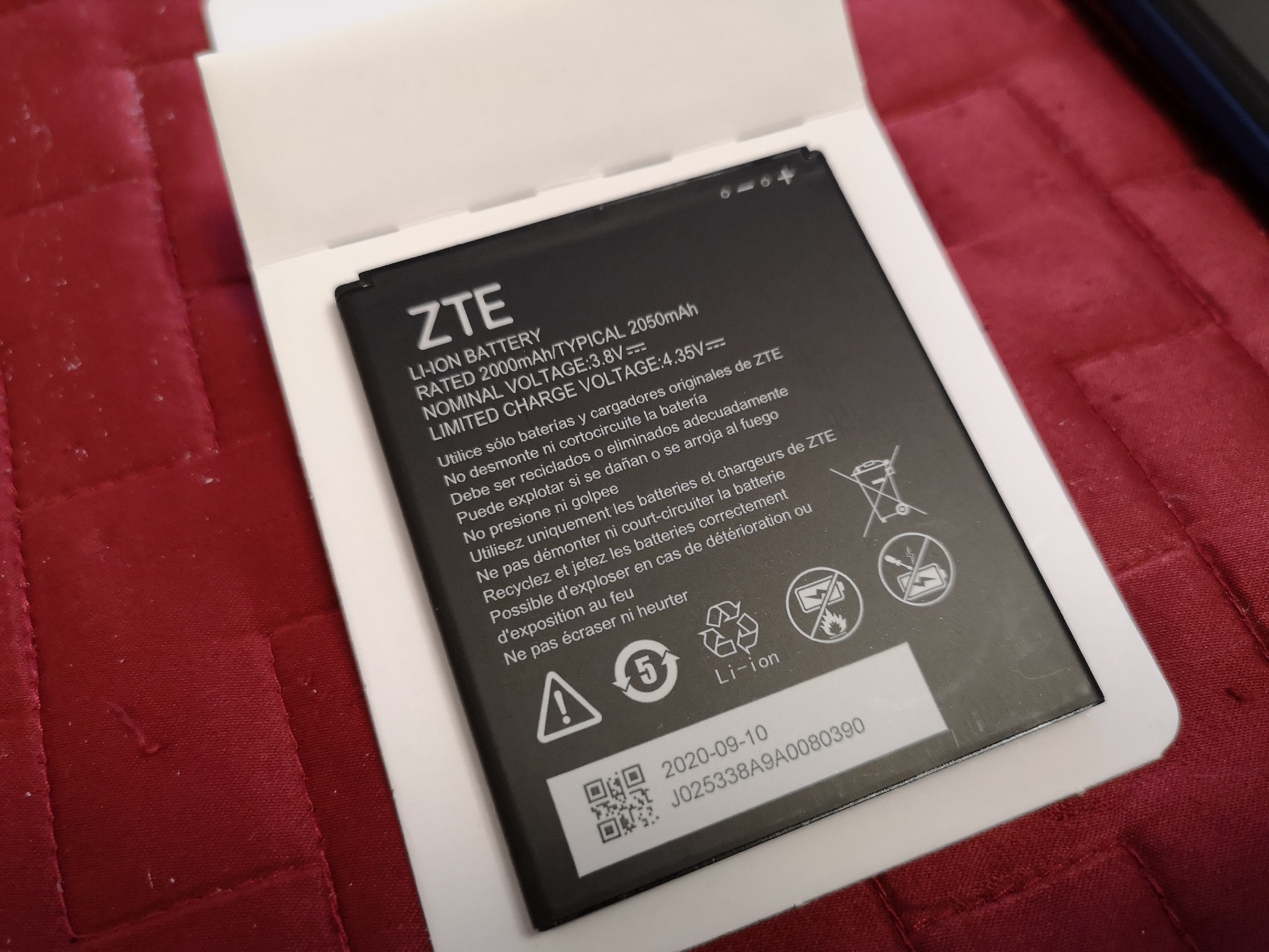 Купил самый дешевый смартфон в России - ZTE Blade L8 1 32GB, расскажу что входит в смартфон за 3500 рублей2
