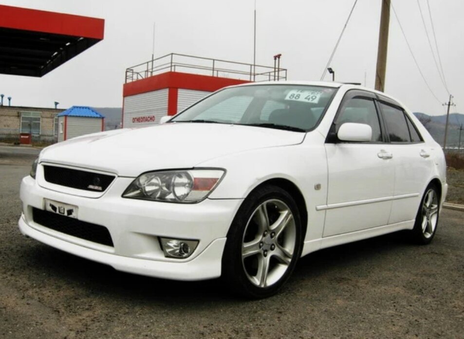 Toyota Altezza 
