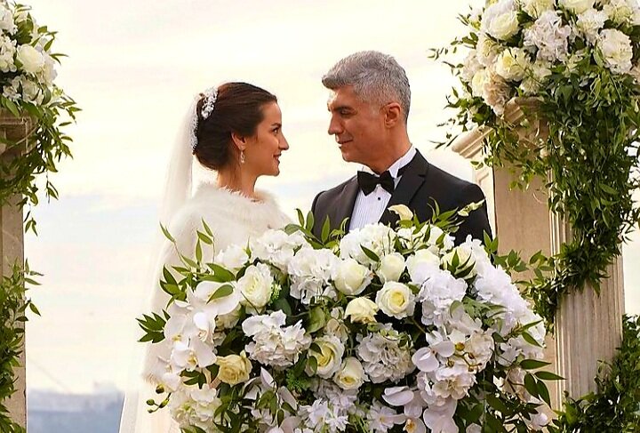 Кадр из сериала. Фото: Instagram @senicokbekledim