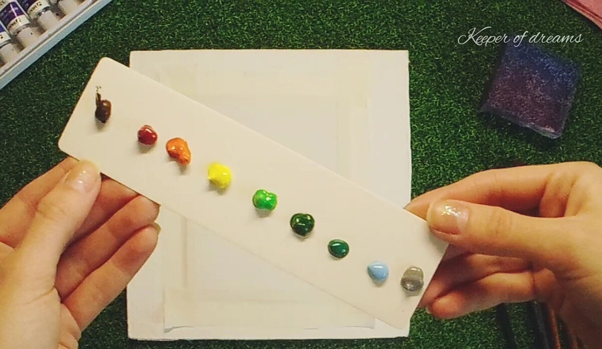 К такому набору цветов можно добавить совсем немного чёрного