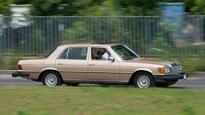 Чумовой Mercedes-Benz 450 SEL 6.9! (W116), 1979 год.