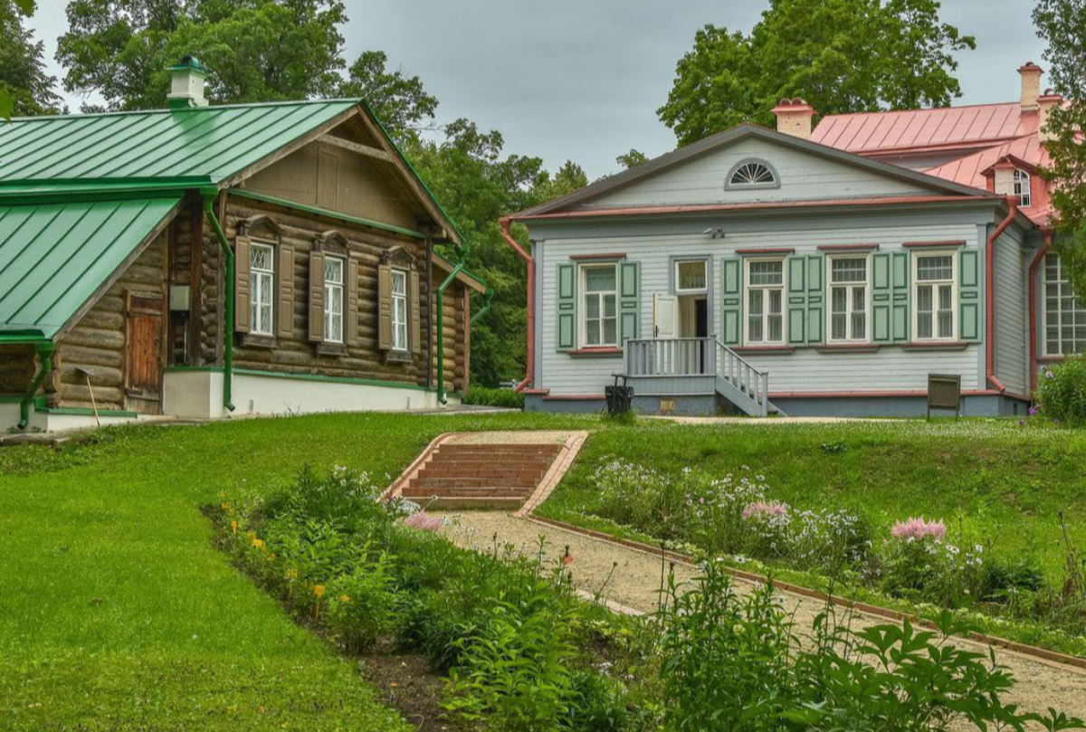 Абрамцево сергиев. Музей заповедник Абрамцево Сергиев Посад. Аксаков усадьба Абрамцево. Дом музей Аксакова Абрамцево. Усадьба Мамонтова в Абрамцево.