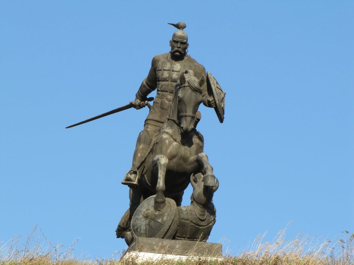 Памятник Святославу Храброму Яндекс.Картинки