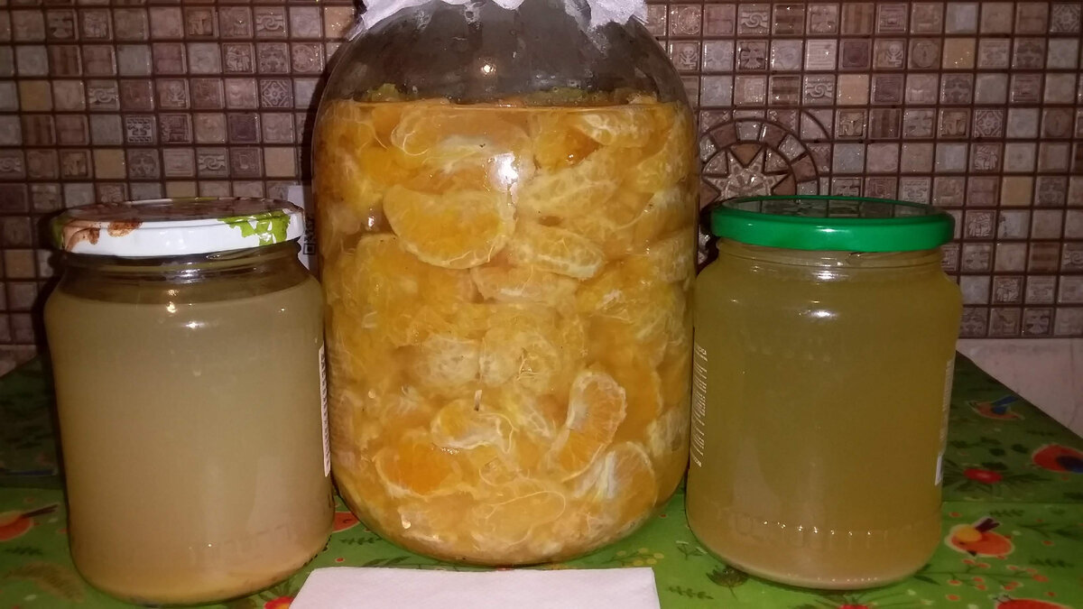 Уксусы из киви, хурмы и будущий мандариновый