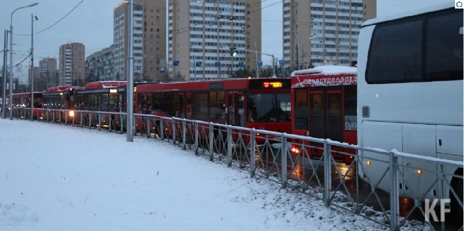Фото с Kazanfirst. В ожидании проверки QR-кодов, или преддверие коллапса.