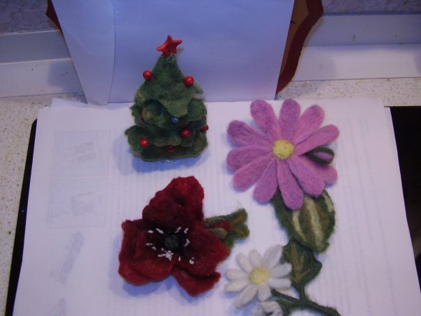 Потом цветы училась делать