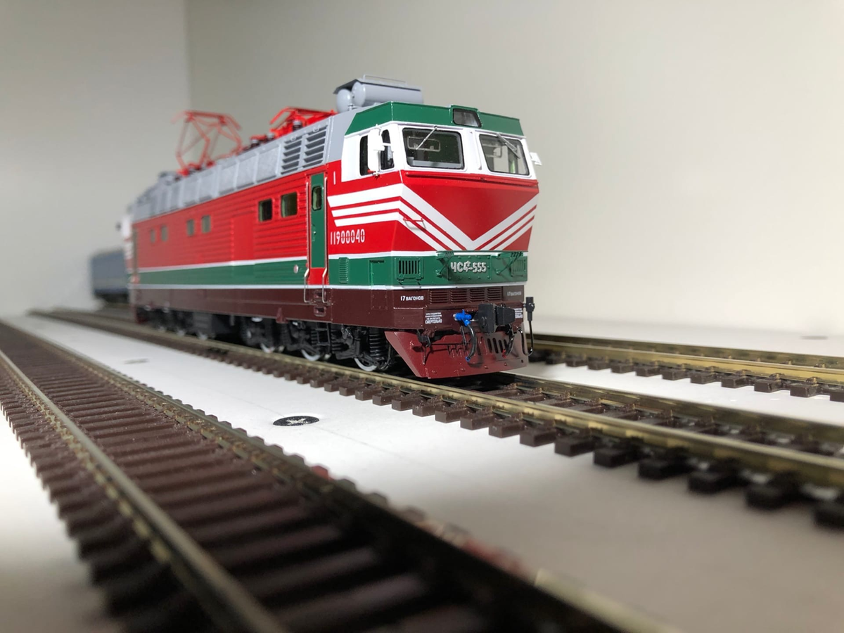 Модель электровоза ЧС4Т-555