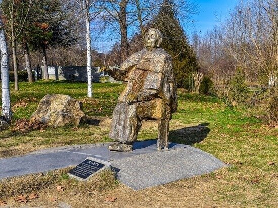 Памятник Ванге в Болгарии. Фото из открытых источников
