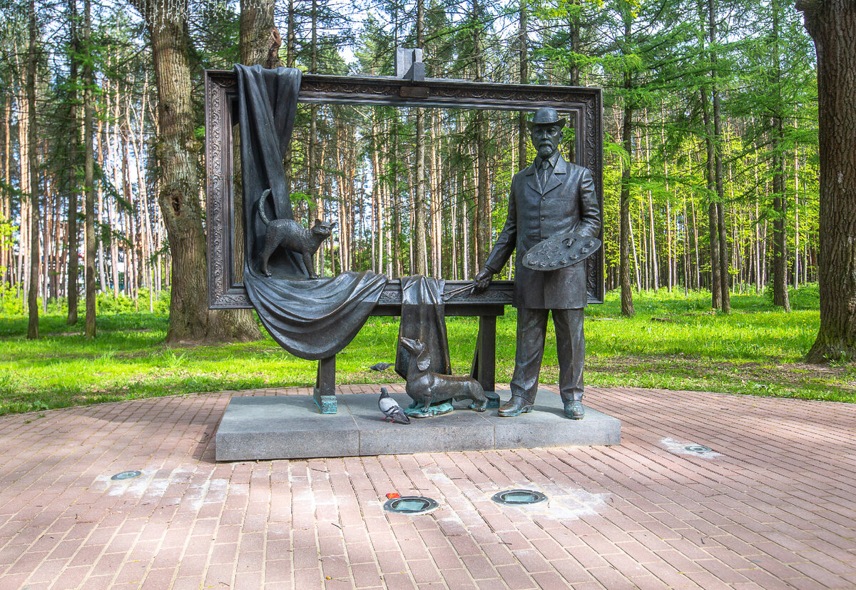 Памятник художнику Василию Поленову. Подольск, микрорайон Климовск. Московская область. Фото автора статьи (ещё 2 фото)