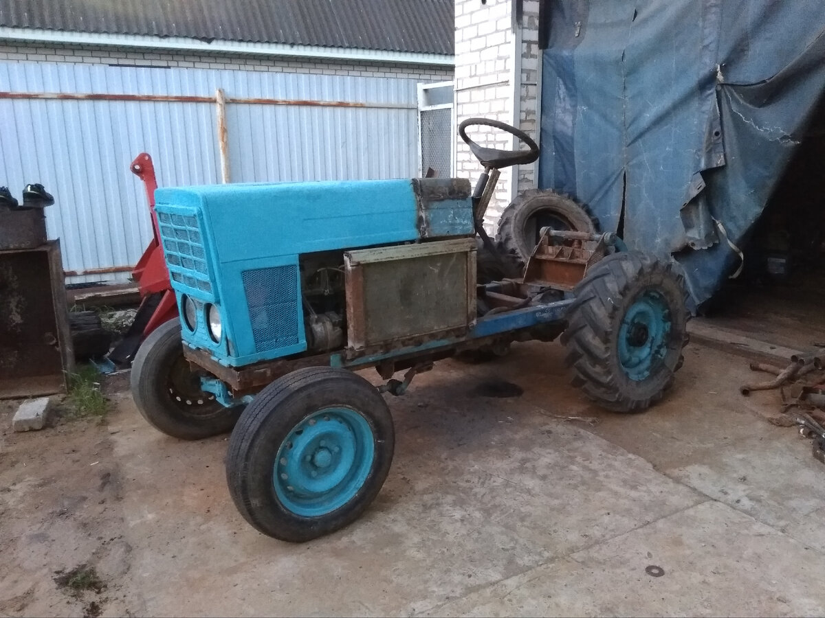 Первый выезд самодельного трактора с ДВС ВАЗ Homemade tractor