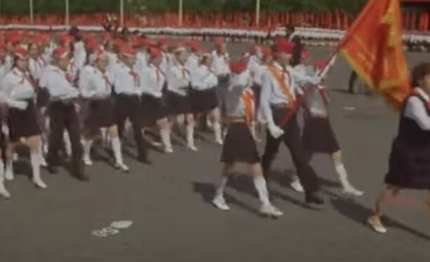 Кадр из фильма "Салют, пионерия" ТО Экран, 1972 год