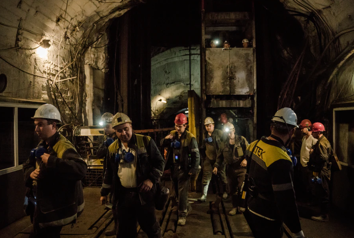 Сколько стоит украинская "*паляниця"? За что воюет "Запад" с Россией?