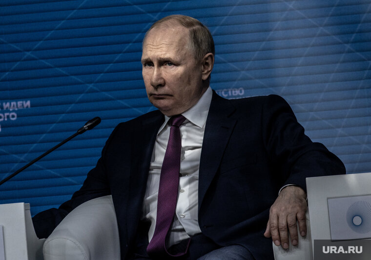    Владимир Путин отметил, что начинать работу по адаптации нужно еще на родине потенциальных мигрантов