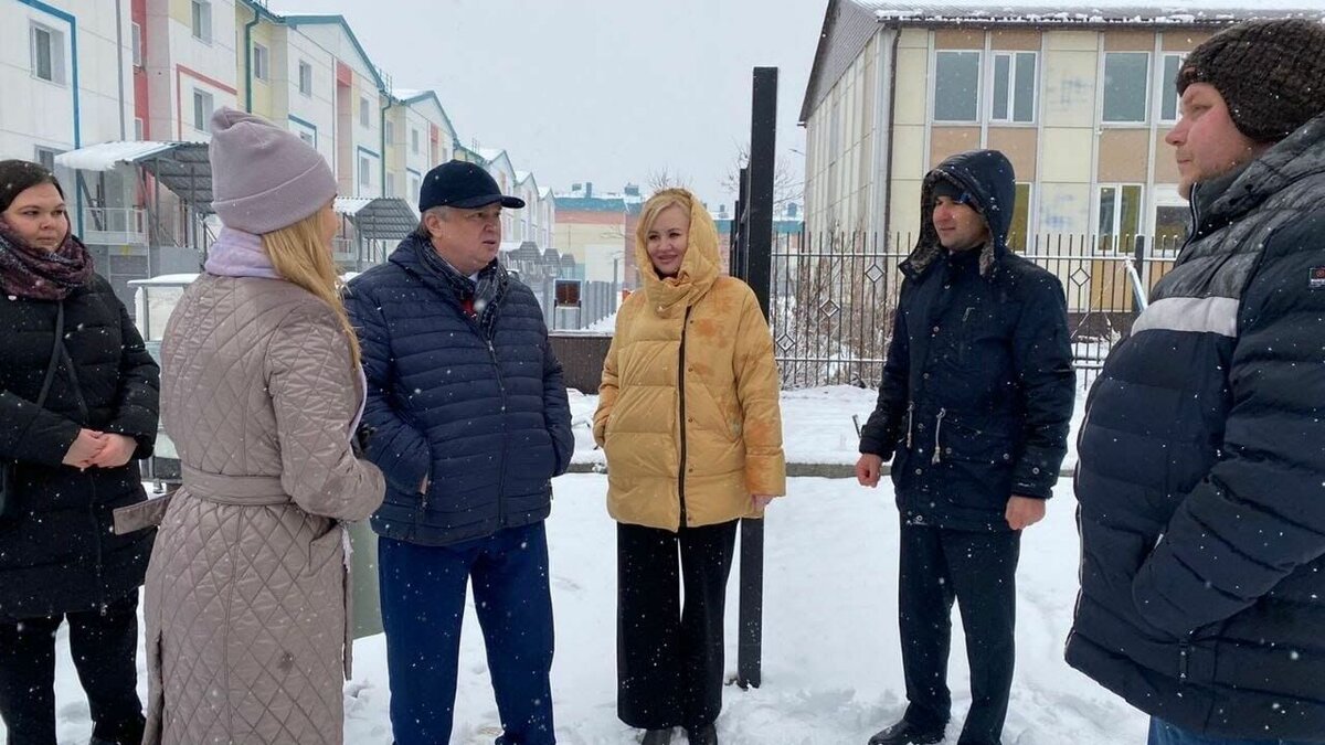     Партия «Единая Россия» сообщила об изменениях в своей народной программе. Наиболее существенное заключается в том, что закреплен раздел, который назвали «Развитие новых регионов».